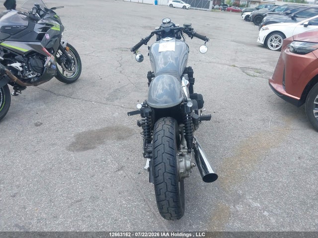 12663162 :رقم المزاد ، JH2SC0405BC112635 vin ، 1981 Honda Cb900 C مزاد بيع