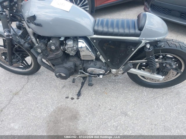 12663162 :رقم المزاد ، JH2SC0405BC112635 vin ، 1981 Honda Cb900 C مزاد بيع