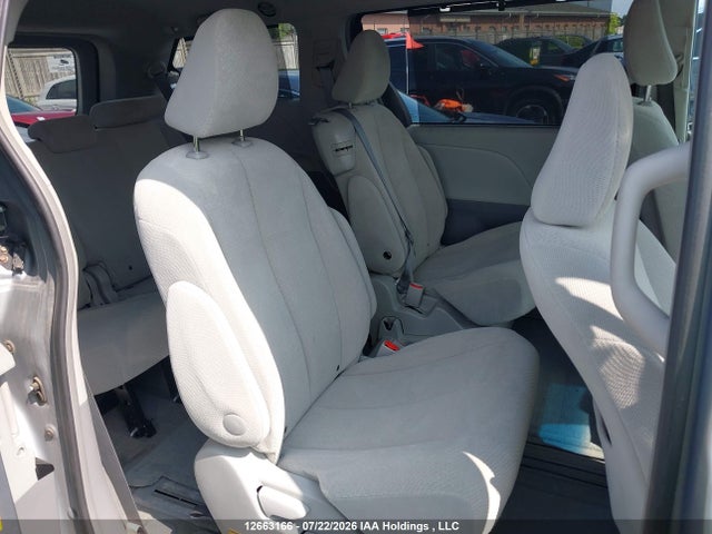 Продаж на аукціоні авто 2014 Toyota Sienna, vin: 5TDKK3DC3ES415293, номер лоту: 12663166