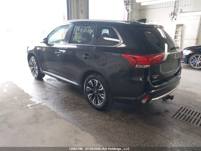 Продажа на аукционе авто 2018 Mitsubishi Outlander Phev, vin: JA4J24A58JZ618500, номер лота: 12663196