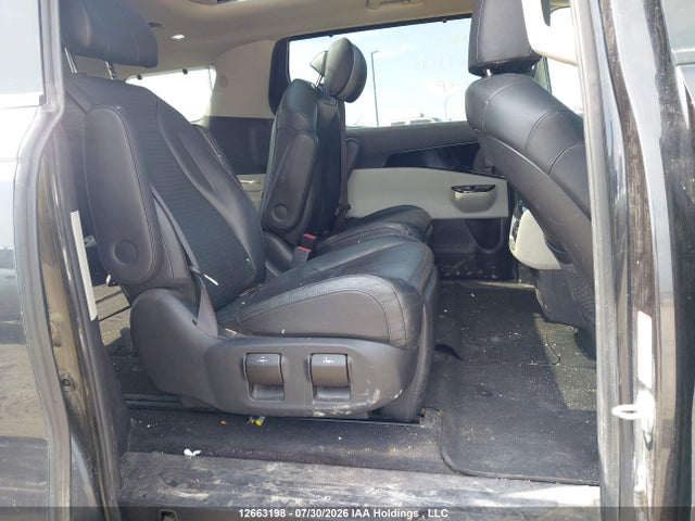 Auction sale of the 2022 Kia Carnival Sx, vin: KNDNE5H34N6151401, lot number: 12663198