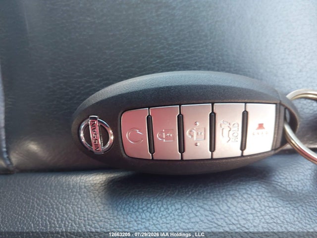 12663205 :رقم المزاد ، 5N1DR2MM5HC640209 vin ، 2017 Nissan Pathfinder S/sv/sl/platinum مزاد بيع