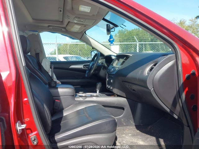 12663205 :رقم المزاد ، 5N1DR2MM5HC640209 vin ، 2017 Nissan Pathfinder S/sv/sl/platinum مزاد بيع