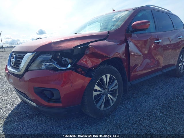 12663205 :رقم المزاد ، 5N1DR2MM5HC640209 vin ، 2017 Nissan Pathfinder S/sv/sl/platinum مزاد بيع