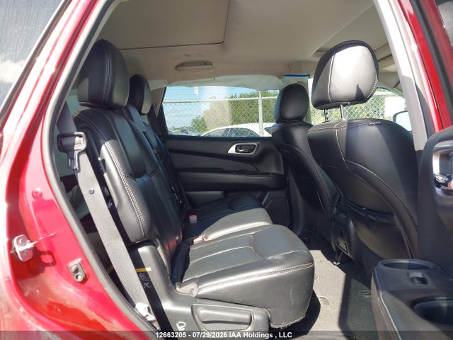 12663205 :رقم المزاد ، 5N1DR2MM5HC640209 vin ، 2017 Nissan Pathfinder S/sv/sl/platinum مزاد بيع