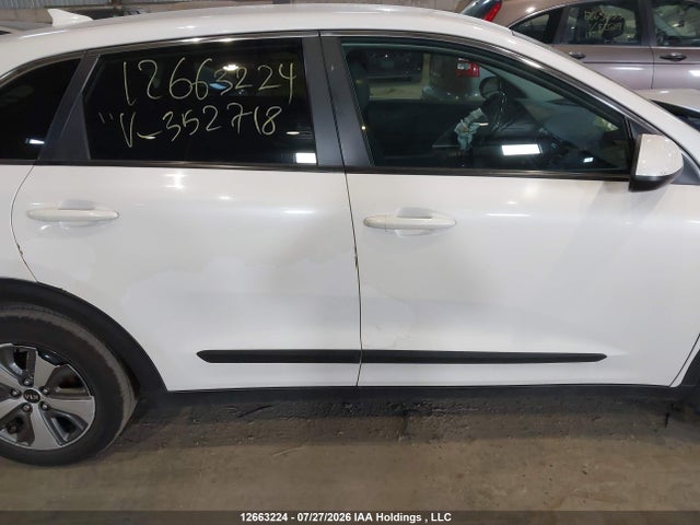 KIA Niro 2019 KNDCB3LC1K5352718 Image 14