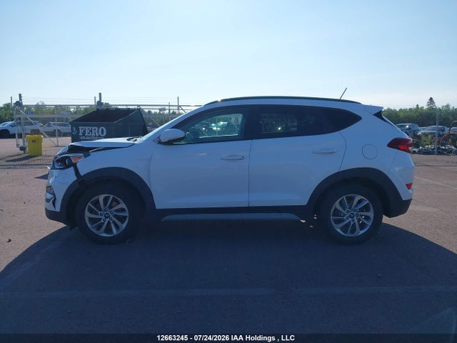 2017 Hyundai Tucson Limited/sport And Eco/se მანქანა იყიდება აუქციონზე, vin: KM8J3CA41HU440047, აუქციონის ნომერი: 12663245