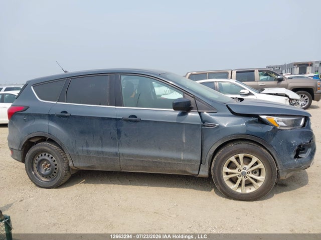 Продаж на аукціоні авто 2019 Ford Escape Se, vin: 1FMCU9GD8KUB17492, номер лоту: 12663294