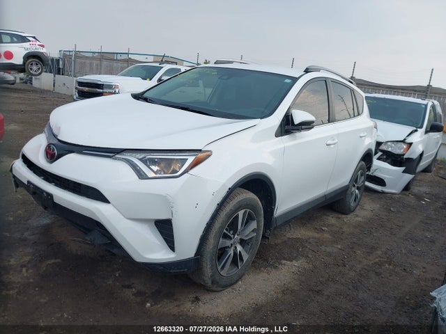 2018 Toyota Rav4 Le მანქანა იყიდება აუქციონზე, vin: 2T3ZFREV6JW502135, აუქციონის ნომერი: 12663320