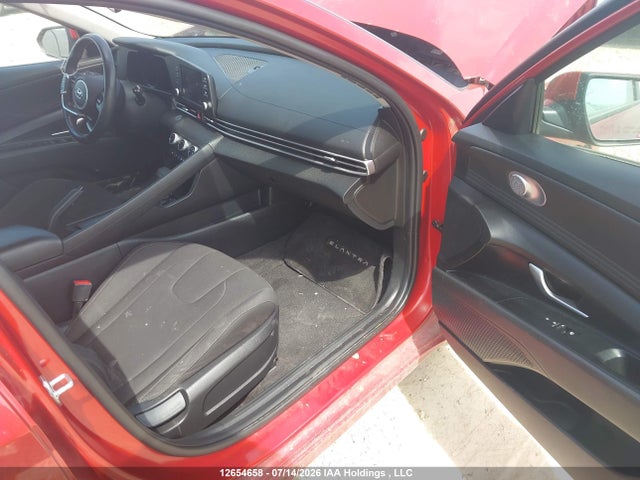 12654658 :رقم المزاد ، KMHLM4AG2MU086782 vin ، 2021 Hyundai Elantra Preferred Ivt مزاد بيع