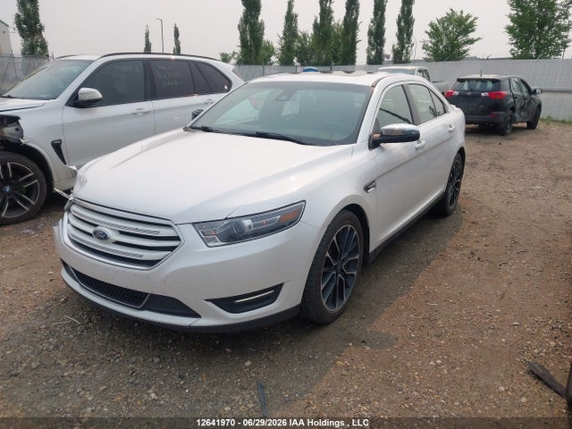 Ford Taurus Limited 2017 1FAHP2J81HG115908 Image 2