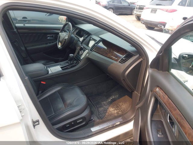 Ford Taurus Limited 2017 1FAHP2J81HG115908 Image 5
