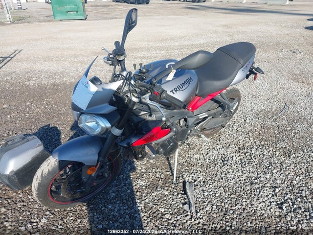 12663352 :رقم المزاد ، SMTL03NE6FT657431 vin ، 2015 Triumph Motorcycle Street Triple R مزاد بيع
