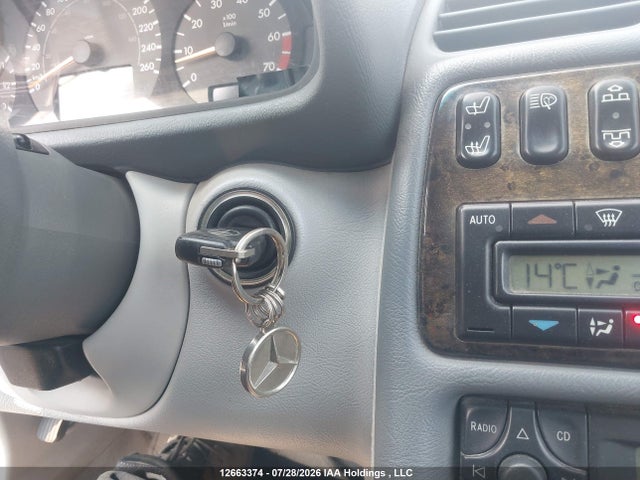 Продажа на аукционе авто 2002 Mercedes-benz Clk-class, vin: WDBLK70G92T118433, номер лота: 12663374