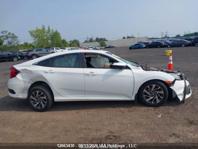 Honda CIVIC EX 2018 2HGFC2F85JH001797 Image 14