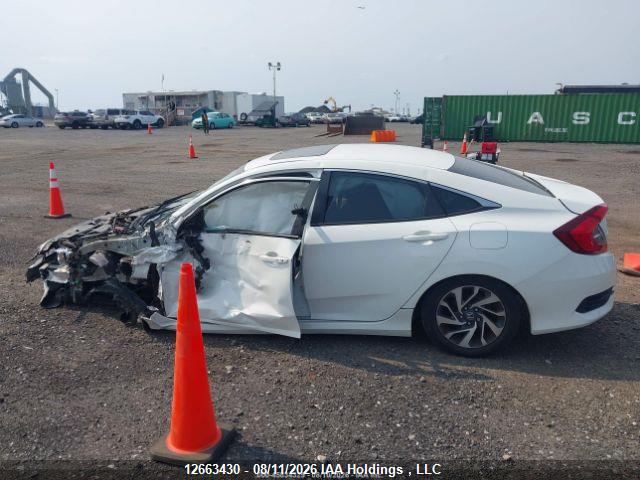 Honda CIVIC EX 2018 2HGFC2F85JH001797 Image 15