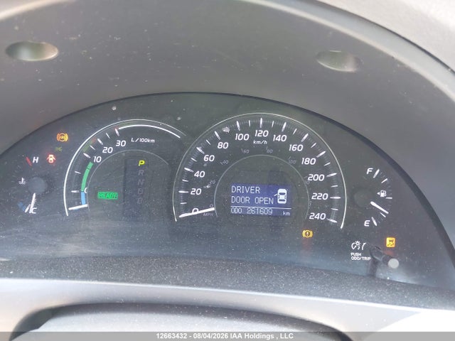 2011 Toyota Camry Hybrid მანქანა იყიდება აუქციონზე, vin: 4T1BB3EK3BU127511, აუქციონის ნომერი: 12663432