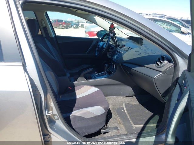 12663444 :رقم المزاد ، JM1BL1UF1B1434994 vin ، 2011 Mazda 3 I مزاد بيع