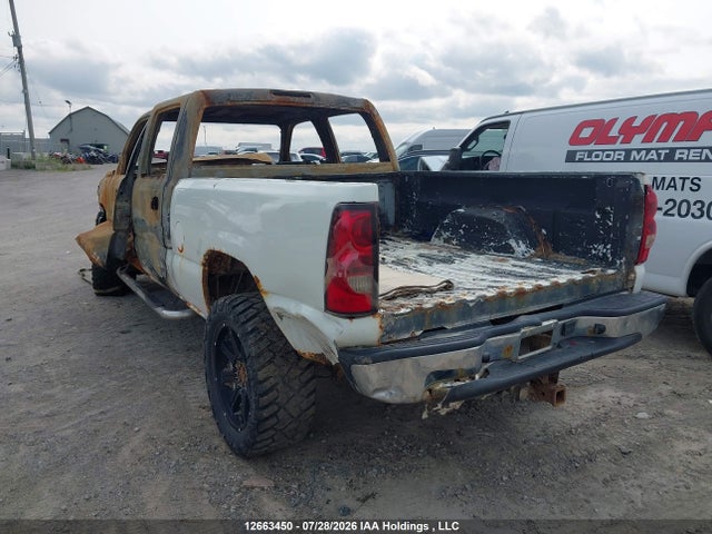 2004 Chevrolet Silverado K2500 Heavy Duty მანქანა იყიდება აუქციონზე, vin: 1GCHK23294F261569, აუქციონის ნომერი: 12663450