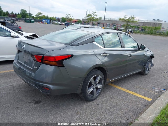 1N4BL4BW9NN384692 Nissan Altima 2.5 Se