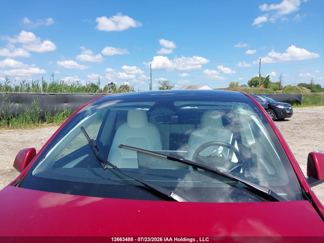 Tesla Model Y Long Range 2025 7SAYGDEE1SF266533 Image 17