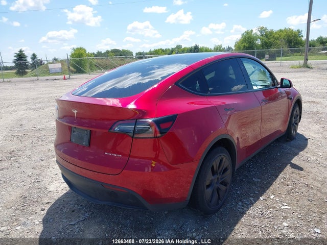 Tesla Model Y Long Range 2025 7SAYGDEE1SF266533 Image 4