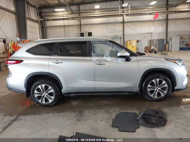 5TDKDRBHXPS000356 Toyota Highlander Xle