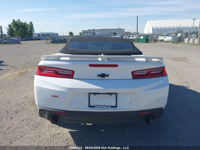 Chevrolet Camaro 2016 1G1FD3DSXG0184197 Image 17