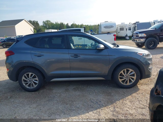 2017 Hyundai Tucson Limited/sport And Eco/se მანქანა იყიდება აუქციონზე, vin: KM8J3CA42HU278848, აუქციონის ნომერი: 12663567