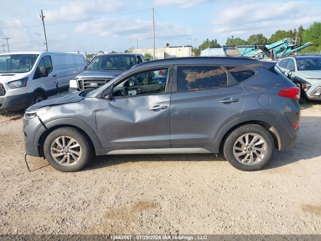 2017 Hyundai Tucson Limited/sport And Eco/se მანქანა იყიდება აუქციონზე, vin: KM8J3CA42HU278848, აუქციონის ნომერი: 12663567