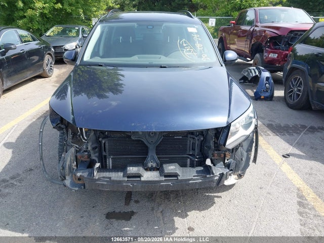 WVGNV7AX1HK038358 Volkswagen Tiguan
