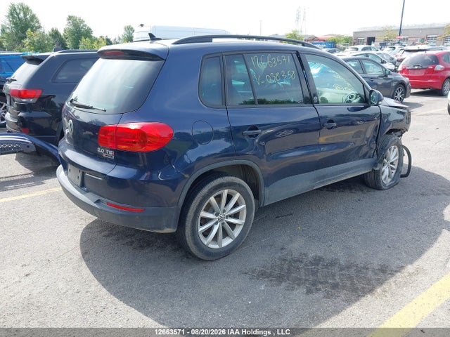WVGNV7AX1HK038358 Volkswagen Tiguan