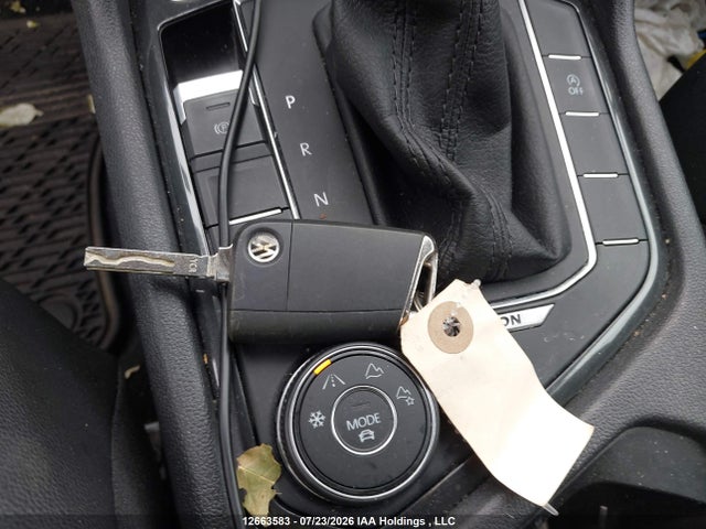 Продаж на аукціоні авто 2018 Volkswagen Tiguan Comfortline, vin: 3VV2B7AX2JM216696, номер лоту: 12663583