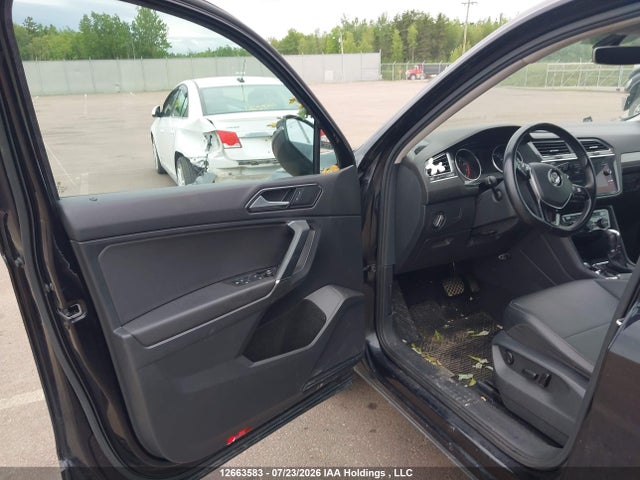 Продаж на аукціоні авто 2018 Volkswagen Tiguan Comfortline, vin: 3VV2B7AX2JM216696, номер лоту: 12663583