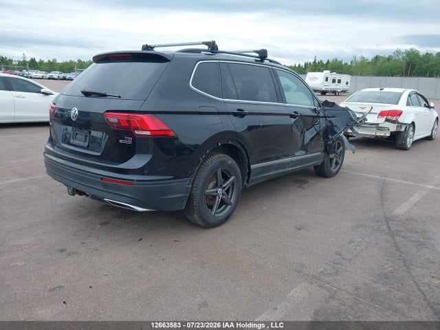 Продаж на аукціоні авто 2018 Volkswagen Tiguan Comfortline, vin: 3VV2B7AX2JM216696, номер лоту: 12663583