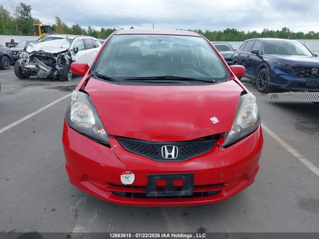 Продажа на аукционе авто 2013 Honda Fit Lx, vin: LUCGE8H55D3009551, номер лота: 12663615