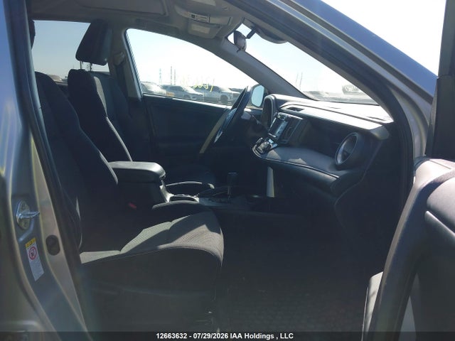 Auction sale of the 2017 Toyota Rav4 Xle, vin: 2T3RFREV9HW546463, lot number: 12663632