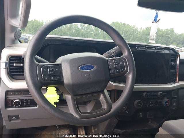 Ford F-350 Xlt 2024 1FT8W3BM8REC31361 Image 16