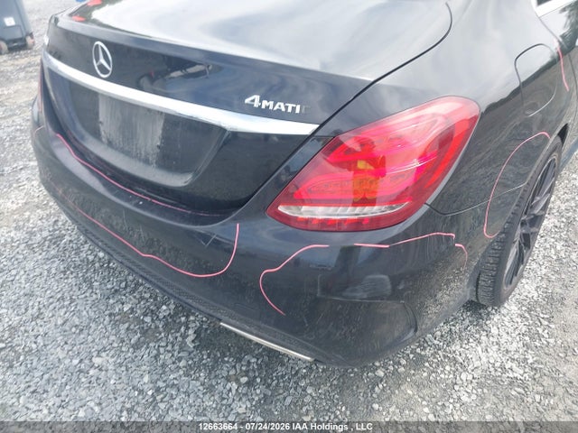2015 Mercedes-benz C 400 4matic მანქანა იყიდება აუქციონზე, vin: 55SWF6GB0FU053096, აუქციონის ნომერი: 12663664