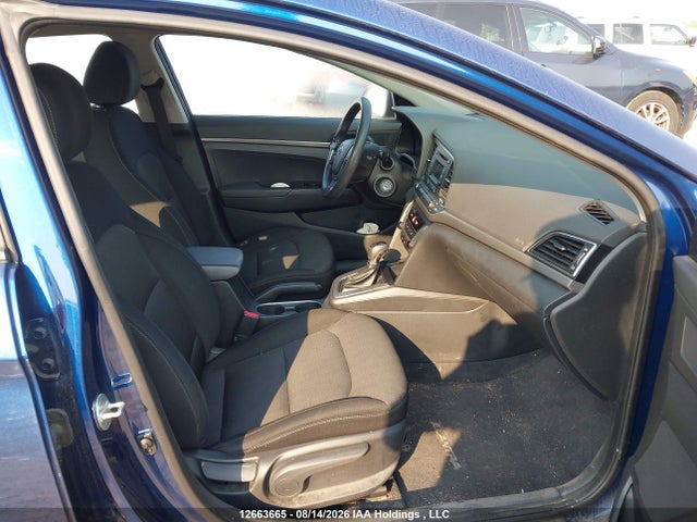 Продажа на аукционе авто 2018 Hyundai Elantra, vin: 5NPD74LFXJH232050, номер лота: 12663665