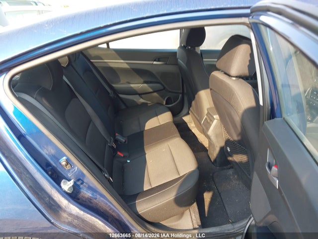 Продажа на аукционе авто 2018 Hyundai Elantra, vin: 5NPD74LFXJH232050, номер лота: 12663665