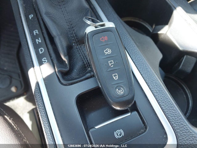 Продаж на аукціоні авто 2017 Ford Escape Titanium, vin: 1FMCU9J99HUA33601, номер лоту: 12663696