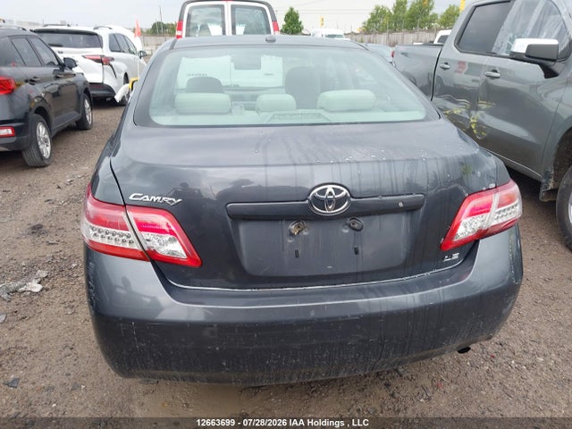 12663699 :رقم المزاد ، 4T1BF3EKXAU115620 vin ، 2010 Toyota Camry Le مزاد بيع