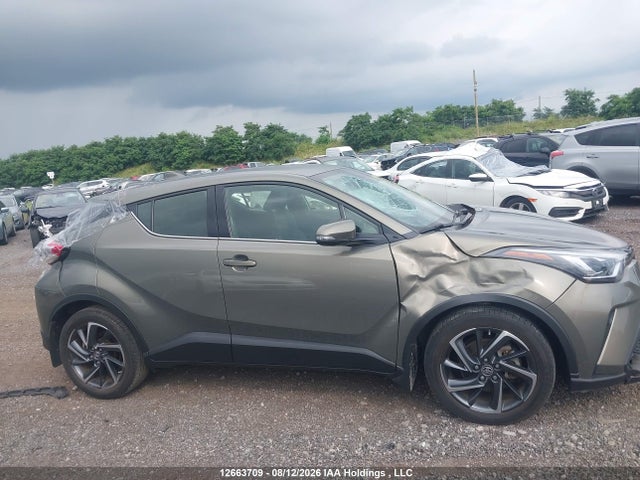 Toyota C-HR 2021 JTNKHMBX7M1123356 Image 13