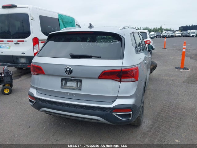 Volkswagen TAOS SE 2024 3VVEX7B25RM015016 Image 14