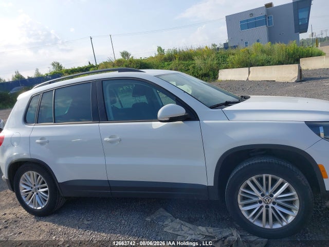 2016 Volkswagen Tiguan Comfort/high/r-line/sp Ed მანქანა იყიდება აუქციონზე, vin: WVGJV7AX7GW531905, აუქციონის ნომერი: 12663742