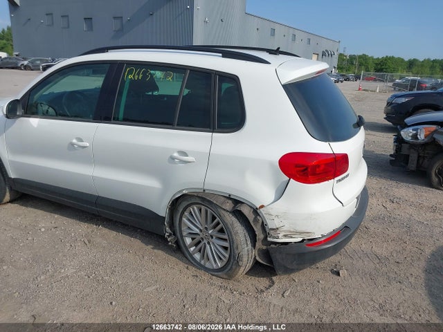2016 Volkswagen Tiguan Comfort/high/r-line/sp Ed მანქანა იყიდება აუქციონზე, vin: WVGJV7AX7GW531905, აუქციონის ნომერი: 12663742
