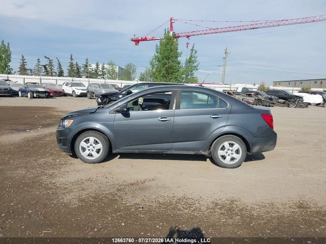 12663760 :رقم المزاد ، 1G1JC5EH0D4239451 vin ، 2013 Chevrolet Sonic Lt مزاد بيع