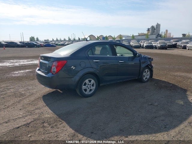 12663760 :رقم المزاد ، 1G1JC5EH0D4239451 vin ، 2013 Chevrolet Sonic Lt مزاد بيع