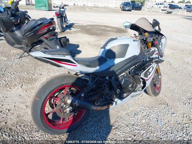 2024 Suzuki Gsx-r1000 R მანქანა იყიდება აუქციონზე, vin: JS1DM11H3R7100494, აუქციონის ნომერი: 12663775